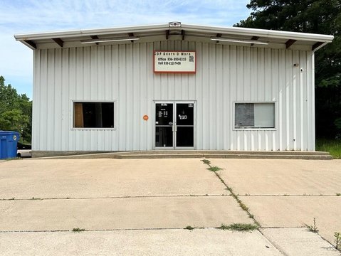 Lufkin Workshop with Office Space