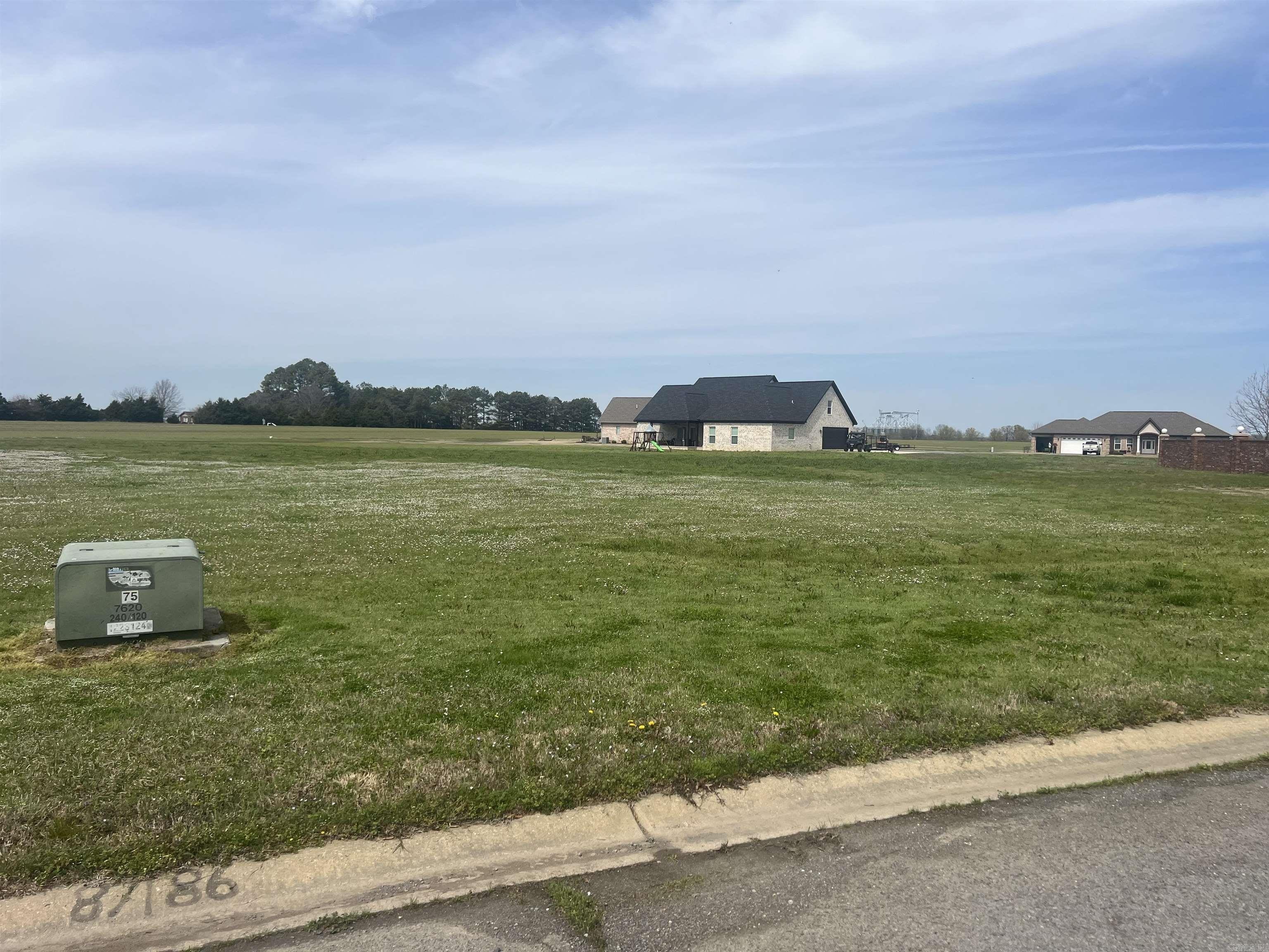 Residential Land in Grande Haven Estates
