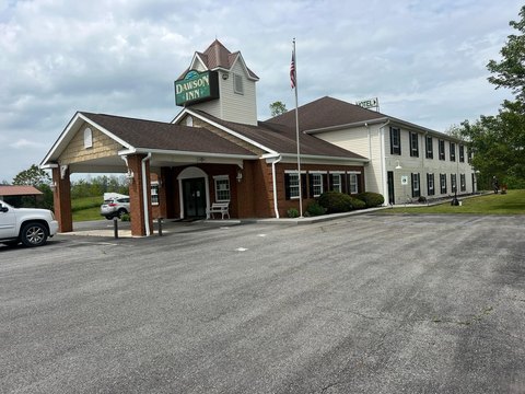 Well-Kept Motel Near Interstate 64