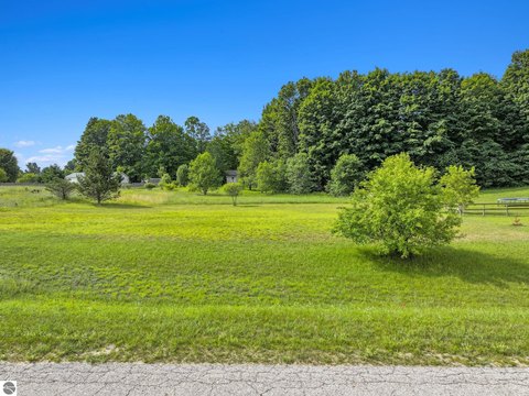 LAND - Buckley, MI