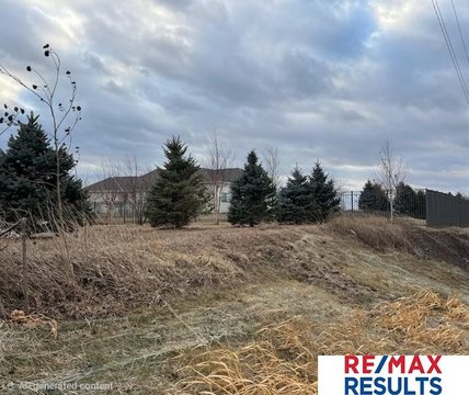 Residential Lot in Elkhorn, NE