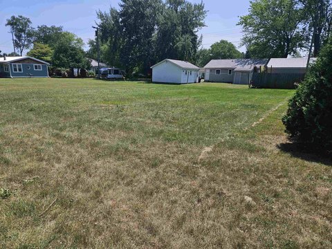 LAND - Lexington, MI