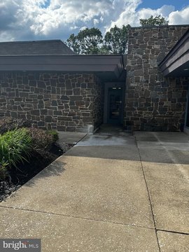 Office Space on Route 73