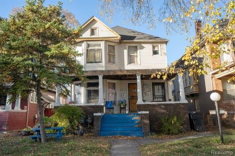 Detroit Duplex: Investment Opportunity