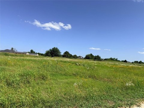 LAND - Edmond, OK