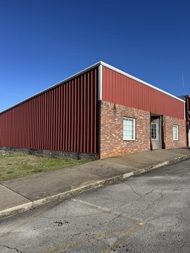 Commercial Building in Downtown Red Bay