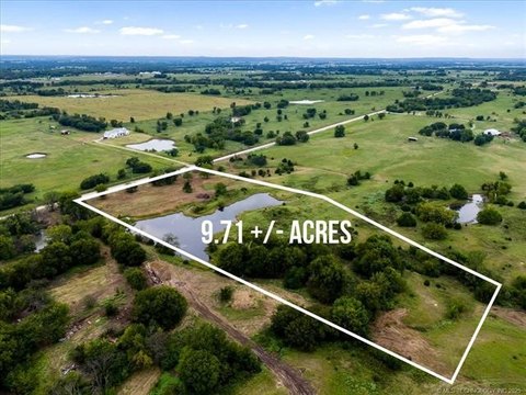 9.71 Acres in Beggs, OK
