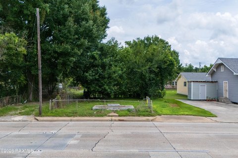 LAND - Lafayette, LA