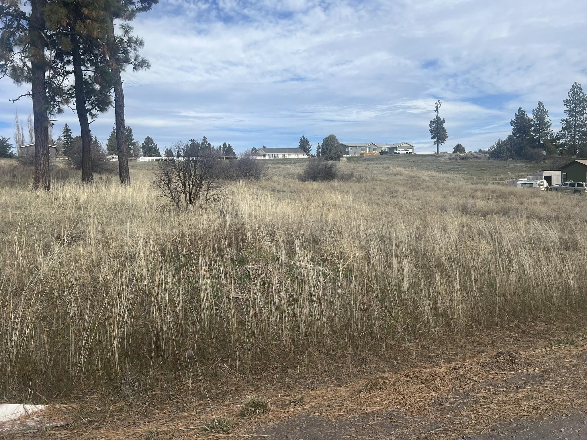 Land Near Oregon Shores Park