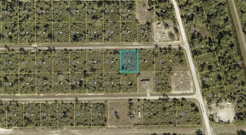 Residential Lot in Alva, FL