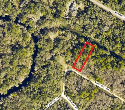 Waterfront Lot in Webster, FL