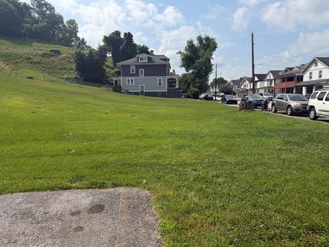 LAND - Wheeling, WV