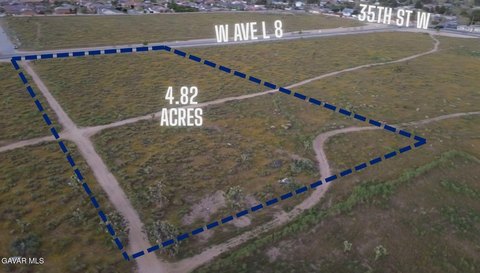 Residential Land in Lancaster, CA