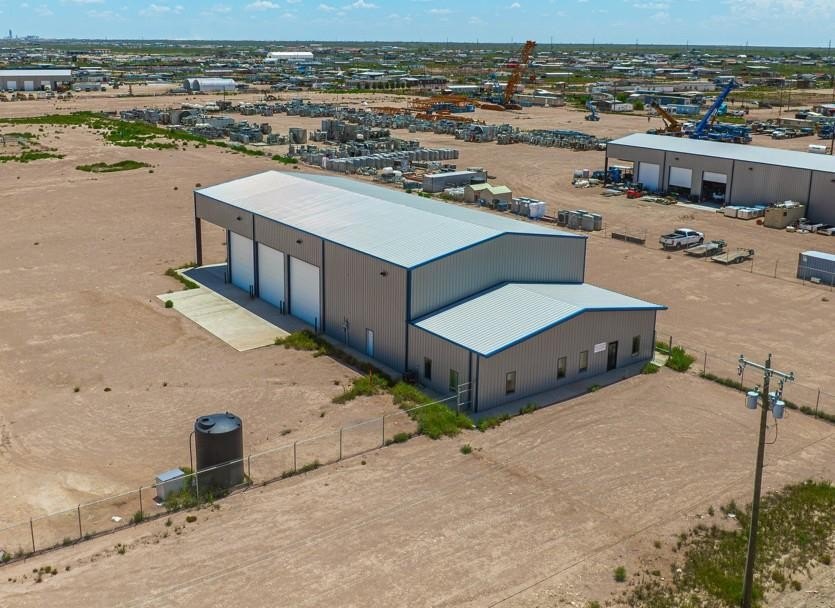 Odessa Warehouse with Drive-Through Bays