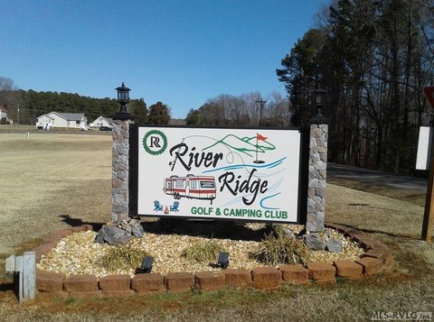 LAND - Bracey, VA