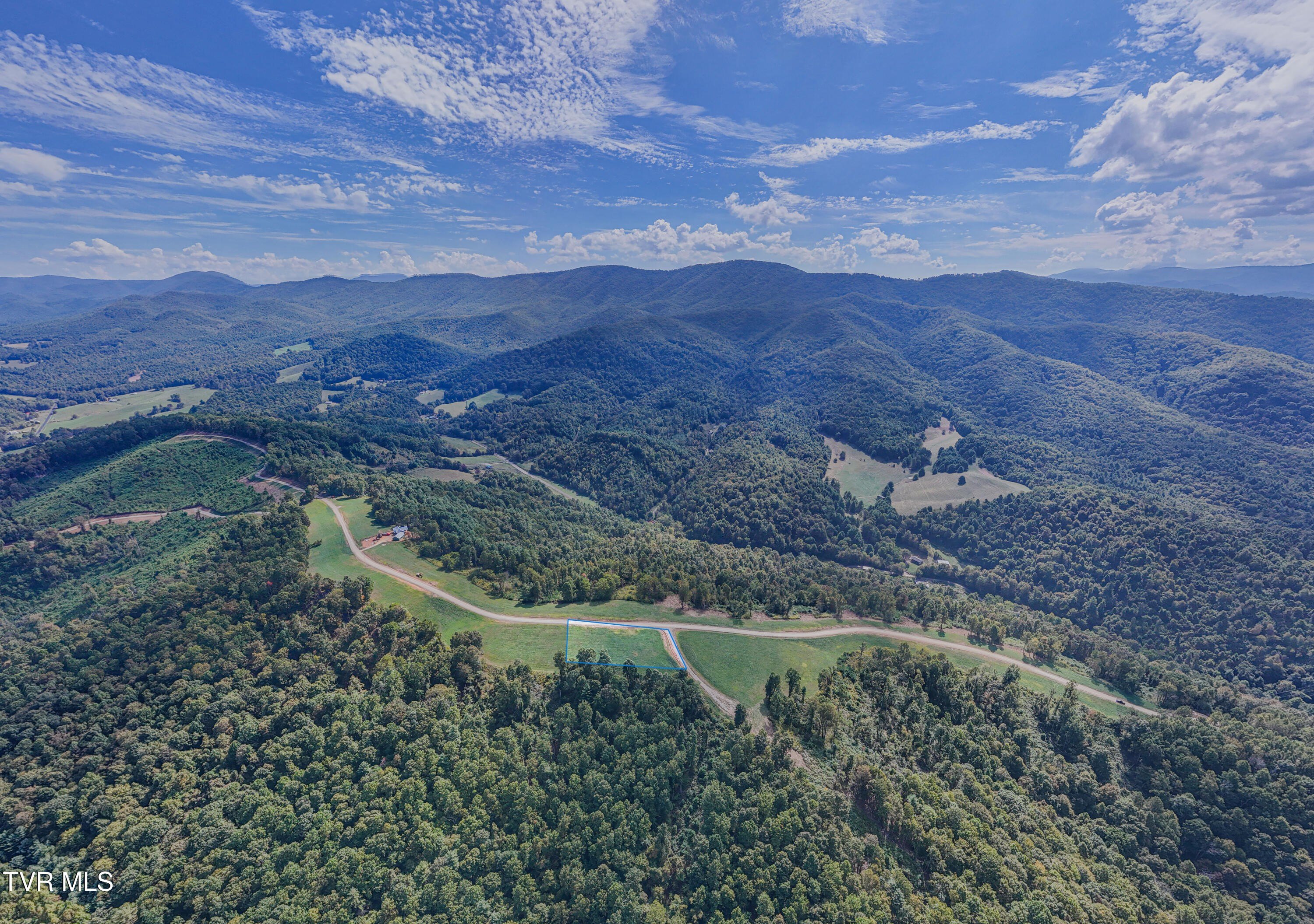 Land with Lake Access