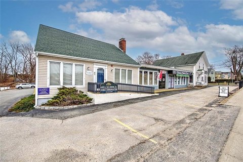 COMMERCIAL - Warren, RI