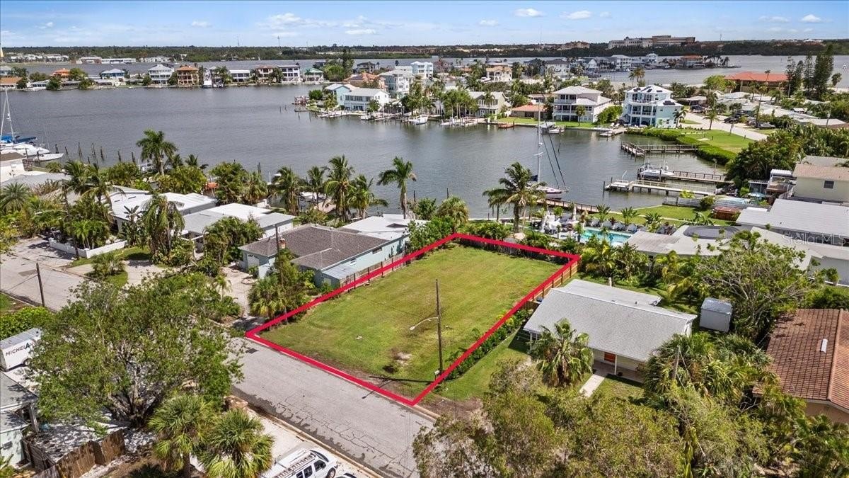 Vacant Lot in Madeira Beach