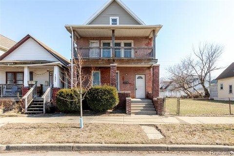 Detroit Multifamily Property in Hubbard