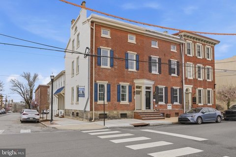 MULTI_FAMILY - MEDIA, PA