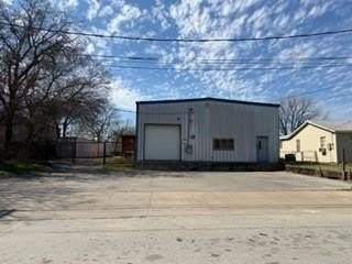 Haltom City Warehouse with Fenced Yard