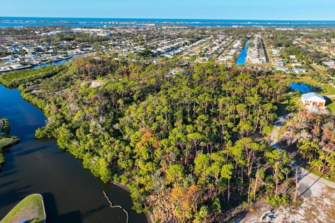 Gulf-Access Waterfront Estate Lot