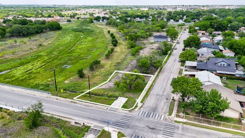 LAND - San Antonio, TX