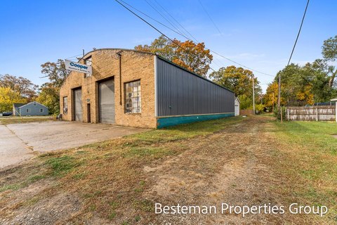 Muskegon Commercial Building For Sale