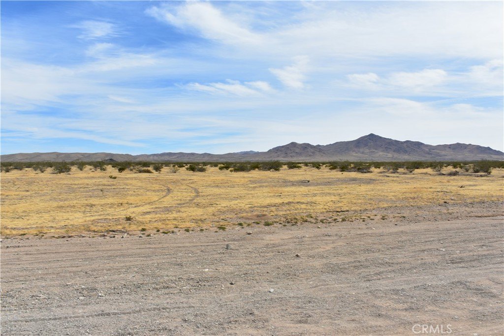 Helendale Land with Desert Views