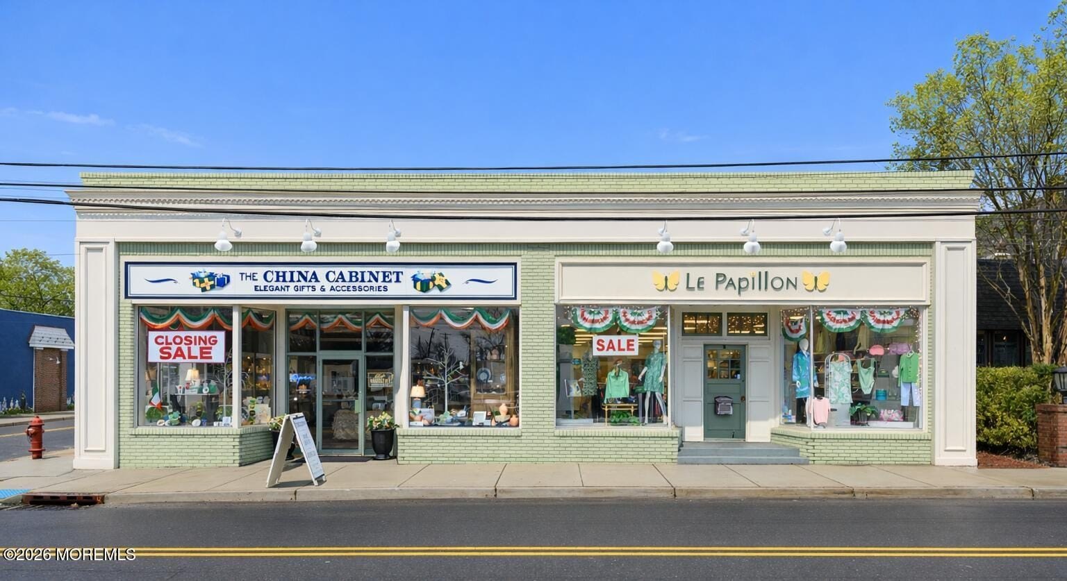 Prime Retail Building in Rumson