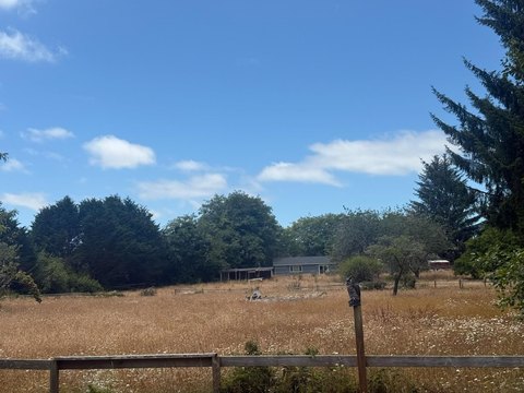 LAND - CRESCENT CITY, CA