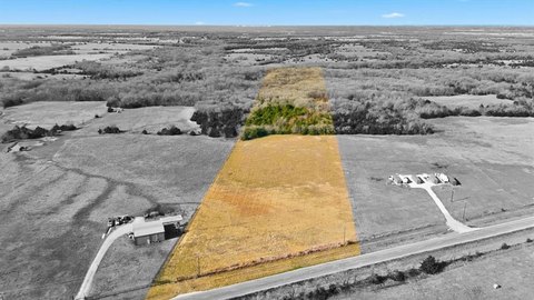 Unrestricted Land in Campbell, Texas
