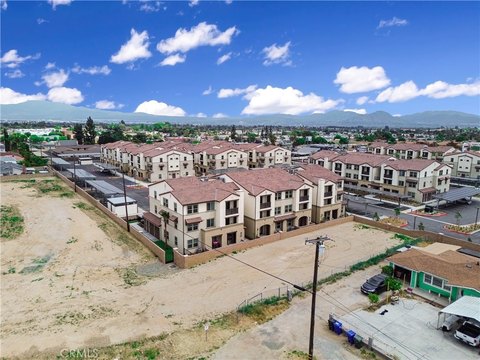 Rialto Commercial Lot with Potential
