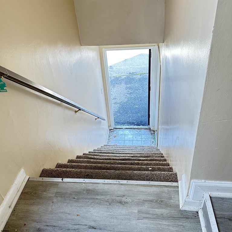 Picture 30