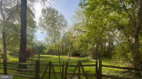 LAND - POTOMAC, MD