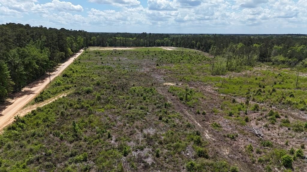 Unrestricted Land in Warren, TX