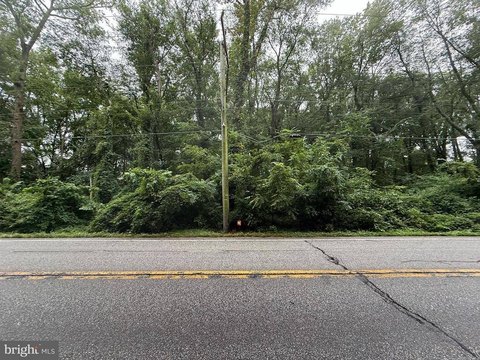 Residential Land in Edgewater, MD