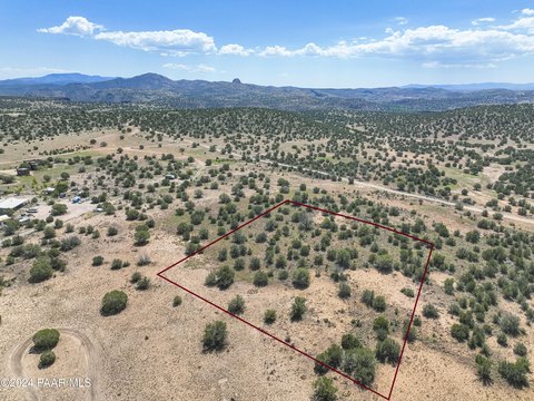Scenic Land Parcel in Paulden
