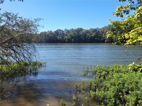 Land, London, AR