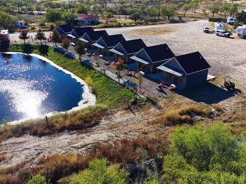 Eagle Pass Cabin and RV Park