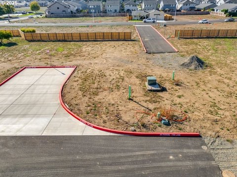 LAND - Canby, OR
