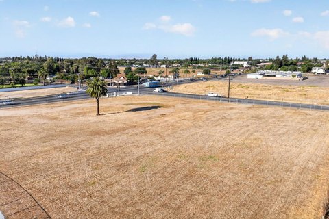Land, Fresno, CA