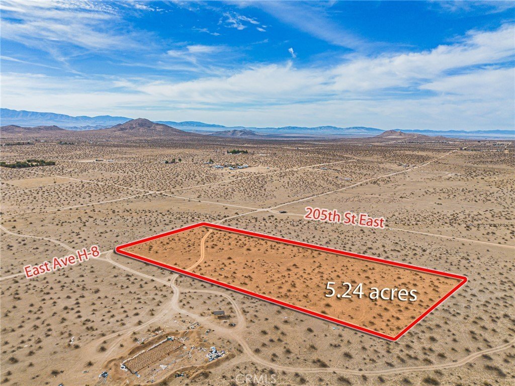 Sprawling Hi Vista Acreage