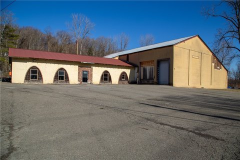 Spacious Industrial Complex Near Ithaca
