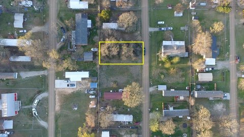 Residential Lot in Waterfront Subdivision