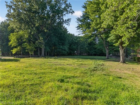 Land, Westlake, OH