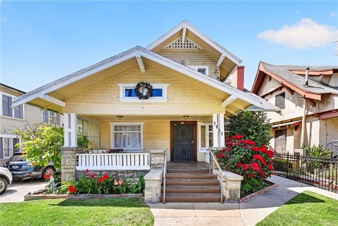 Duplex with LAR3 Zoning