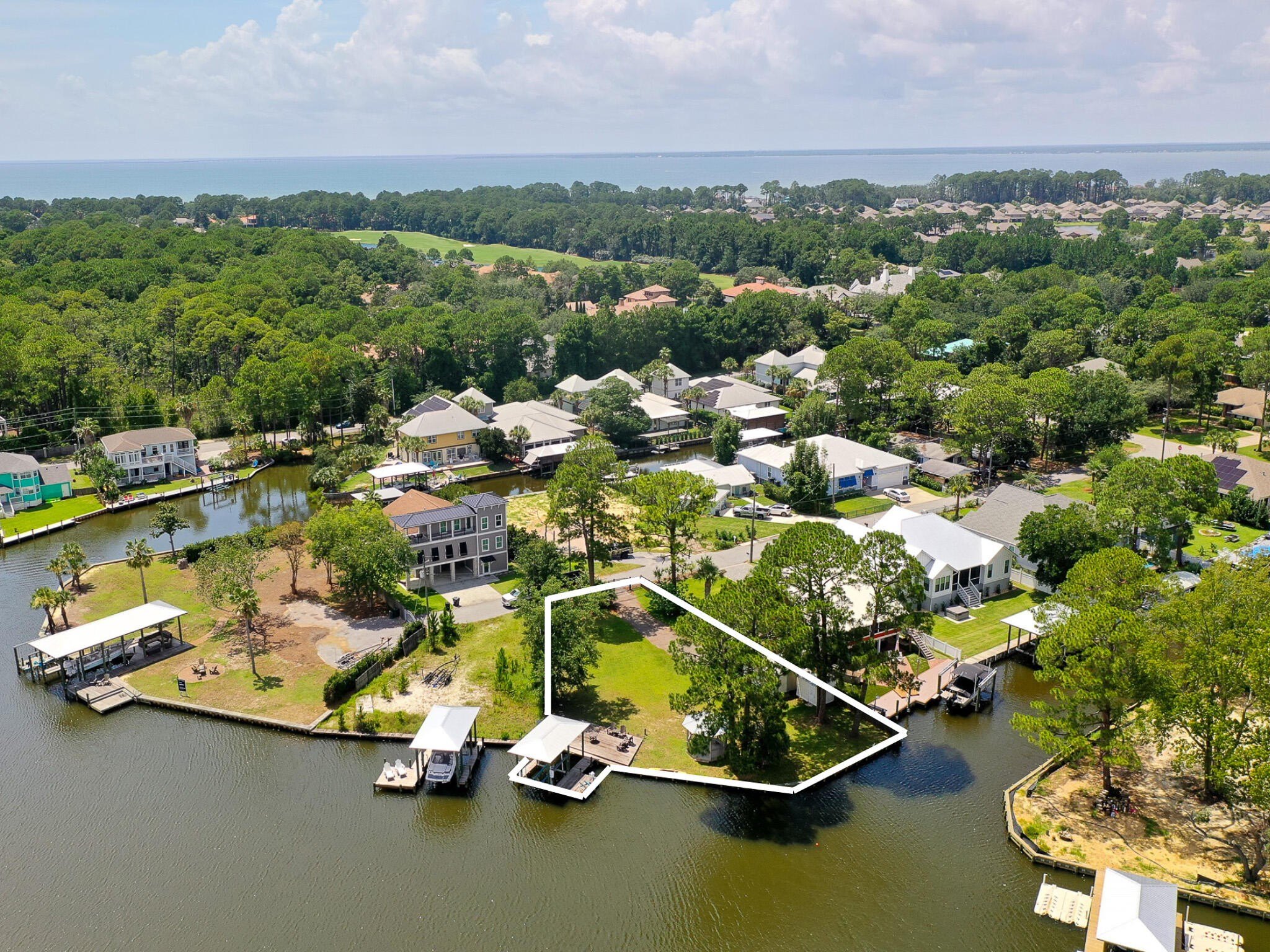 Waterfront Land in Santa Rosa