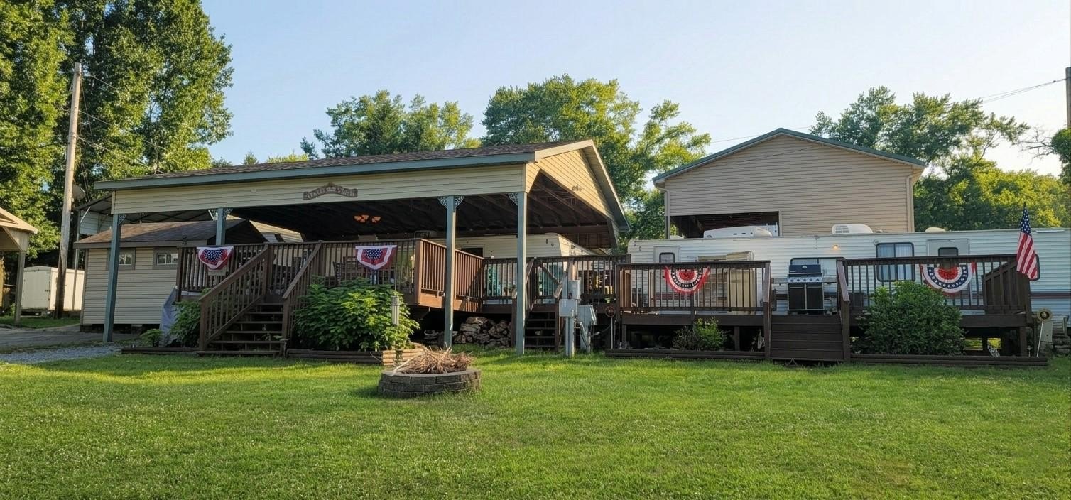 Riverbend Park Double-Lot Retreat