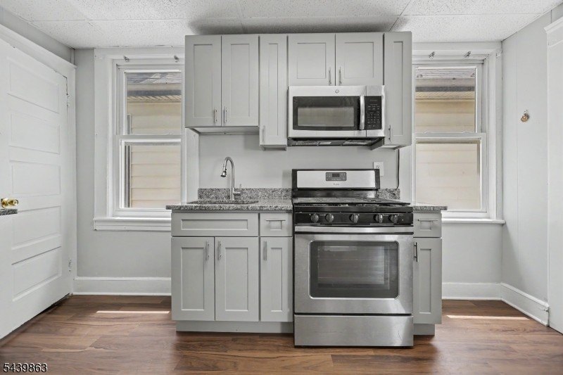 Picture 8